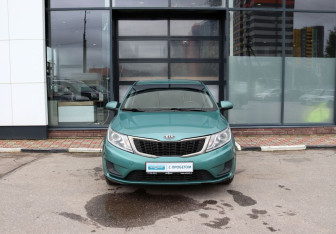 Подержанный автомобиль Kia Rio Sedan 2011 года (8 фото)