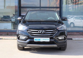 Подержанный автомобиль Hyundai Santa Fe 2017 года (3 фото)