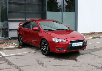 Подержанный автомобиль Mitsubishi Lancer Sedan 2008 года (2 фото)
