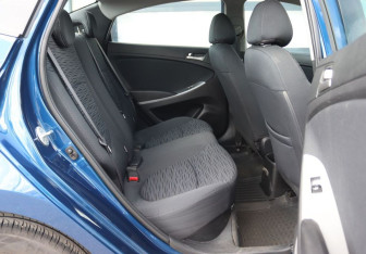 Подержанный автомобиль Hyundai Solaris Sedan 2015 года (11 фото)