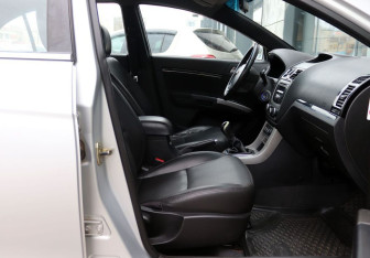 Подержанный автомобиль Geely Emgrand EC7 Sedan 2013 года (13 фото)