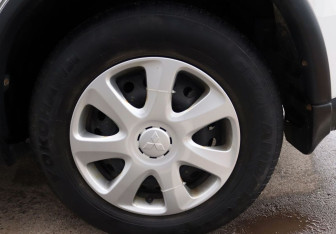 Подержанный автомобиль Mitsubishi Outlander 2017 года (9 фото)