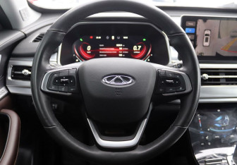 Подержанный автомобиль Chery Tiggo 8 Pro 2021 года (15 фото)