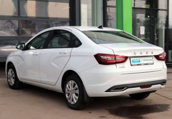 Подержанный автомобиль LADA (ВАЗ) Vesta Sedan 2024 года (3 фото)