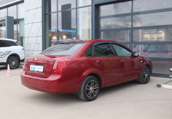 Подержанный автомобиль Chevrolet Lacetti Sedan 2008 года (5 фото)