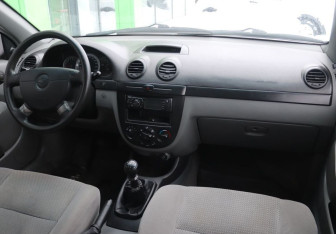 Подержанный автомобиль Chevrolet Lacetti Hatchback 2010 года (13 фото)
