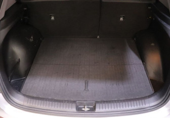 Подержанный автомобиль Hyundai Creta 2019 года (10 фото)