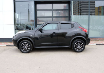 Подержанный автомобиль Nissan Juke 2014 года (2 фото)