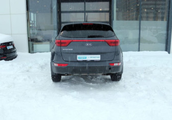 Подержанный автомобиль Kia Sportage 2016 года (4 фото)