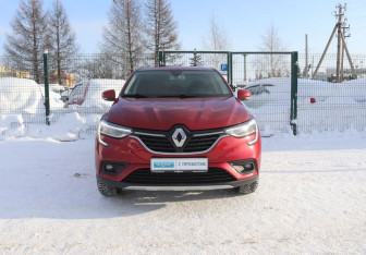 Подержанный автомобиль Renault Arkana 2021 года (8 фото)