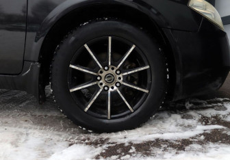 Подержанный автомобиль Nissan Primera Sedan 2007 года (9 фото)