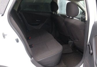 Подержанный автомобиль Nissan Almera Sedan 2014 года (12 фото)