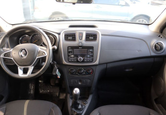 Подержанный автомобиль Renault Logan Sedan 2020 года (12 фото)