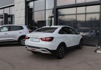 Подержанный автомобиль LADA (ВАЗ) Vesta Sedan 2023 года (5 фото)