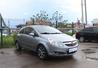 Подержанный автомобиль Opel Corsa 2006 года (7 фото)