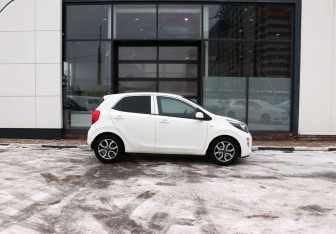 Подержанный автомобиль Kia Picanto 2021 года (6 фото)