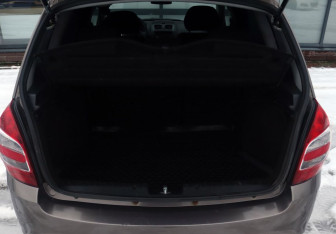 Подержанный автомобиль LADA (ВАЗ) Kalina Wagon 2014 года (11 фото)