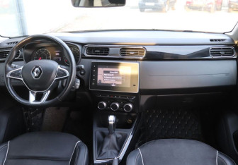 Подержанный автомобиль Renault Arkana 2019 года (12 фото)