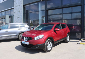 Подержанный автомобиль Nissan Qashqai 2011 года (1 фото)