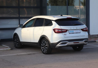 Подержанный автомобиль LADA (ВАЗ) Vesta Wagon 2024 года (3 фото)
