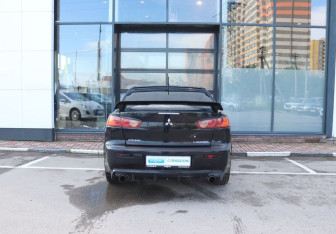 Подержанный автомобиль Mitsubishi Lancer Sedan 2007 года (4 фото)