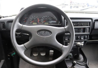 Подержанный автомобиль LADA (ВАЗ) 2131 (4x4) 2013 года (16 фото)