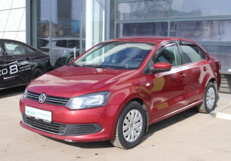 Подержанный автомобиль Volkswagen Polo Sedan 2011 года (1 фото)