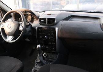 Подержанный автомобиль Nissan Terrano 2019 года (14 фото)