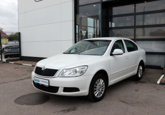 Подержанный автомобиль Skoda Octavia Liftback 2011 года (1 фото)