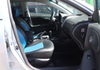 Подержанный автомобиль Toyota Corolla Sedan 2007 года (13 фото)