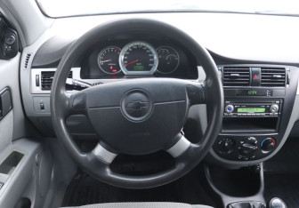 Подержанный автомобиль Chevrolet Lacetti Sedan 2011 года (15 фото)