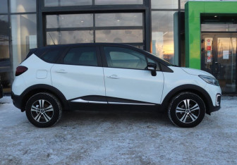 Подержанный автомобиль Renault Kaptur 2017 года (6 фото)
