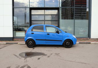 Подержанный автомобиль Chevrolet Spark 2006 года (6 фото)