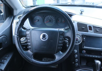 Подержанный автомобиль SsangYong Kyron 2014 года (15 фото)