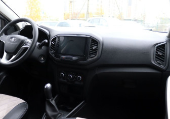 Подержанный автомобиль LADA (ВАЗ) XRAY 2019 года (14 фото)