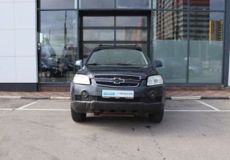 Подержанный автомобиль Chevrolet Captiva 2007 года (8 фото)