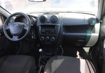 Подержанный автомобиль LADA (ВАЗ) Granta Sedan 2012 года (13 фото)