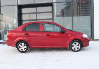 Подержанный автомобиль Chevrolet Aveo Sedan 2007 года (6 фото)