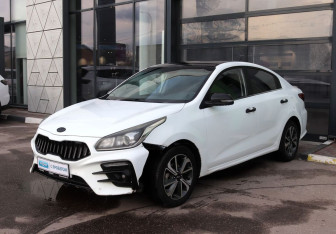 Подержанный автомобиль Kia Rio Sedan 2017 года (1 фото)