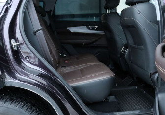 Подержанный автомобиль Chery Tiggo 8 Pro 2022 года (10 фото)