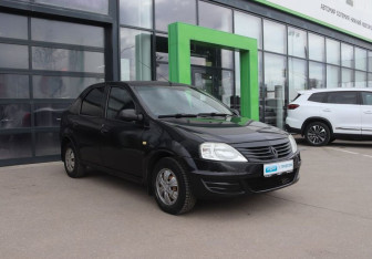 Подержанный автомобиль Renault Logan Sedan 2013 года (7 фото)