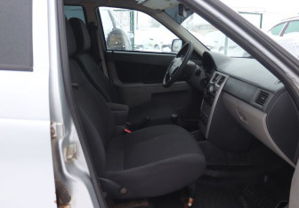 Подержанный автомобиль LADA (ВАЗ) Priora Hatchback 2008 года (12 фото)