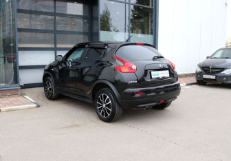 Подержанный автомобиль Nissan Juke 2014 года (3 фото)