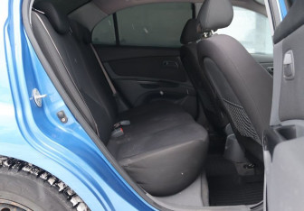 Подержанный автомобиль Kia Rio Sedan 2010 года (11 фото)