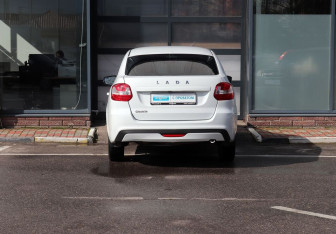 Подержанный автомобиль LADA (ВАЗ) Granta Liftback 2024 года (2 фото)