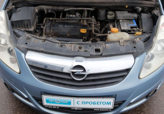 Подержанный автомобиль Opel Corsa 2007 года (18 фото)