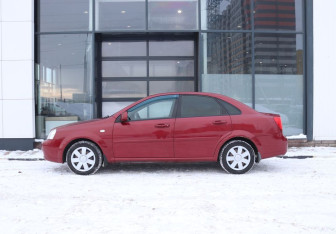Подержанный автомобиль Chevrolet Lacetti Sedan 2011 года (2 фото)