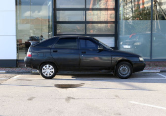 Подержанный автомобиль LADA (ВАЗ) 2112 2006 года (9 фото)