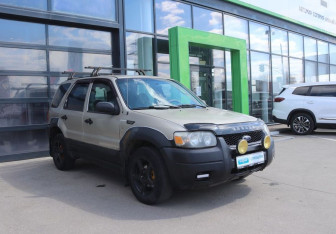 Подержанный автомобиль Ford Escape 2001 года (7 фото)