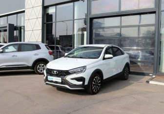Подержанный автомобиль LADA (ВАЗ) Vesta Sedan 2023 года (1 фото)